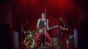 Des Rocs - Love and a Smoking Gun
