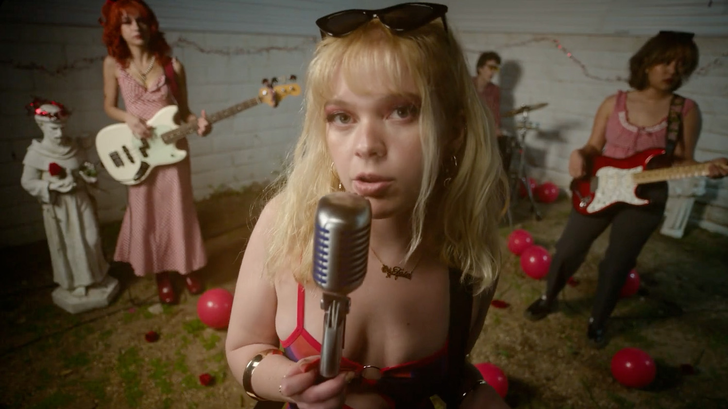 LavaLove – Sniffin’ Around