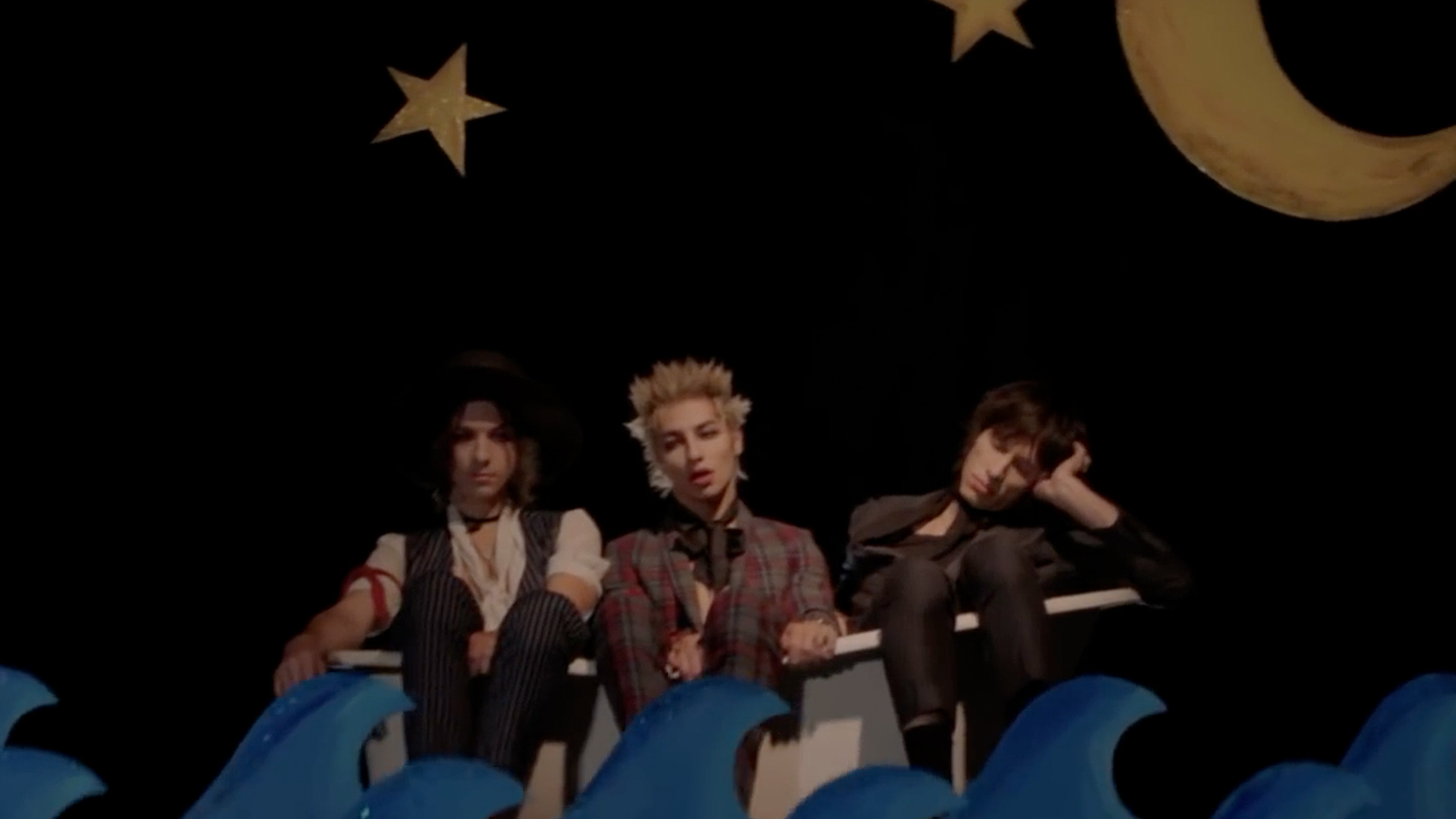 Palaye Royale – Dying In A Hot Tub