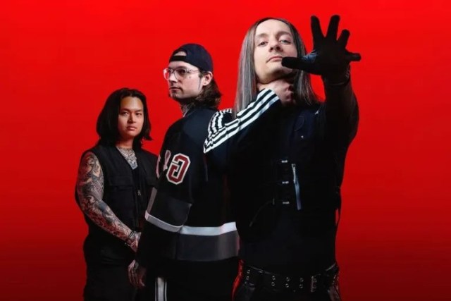 WITHIN DESTRUCTION sign to Sumerian Records and release new single